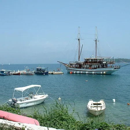 Vaya Hotel 2*